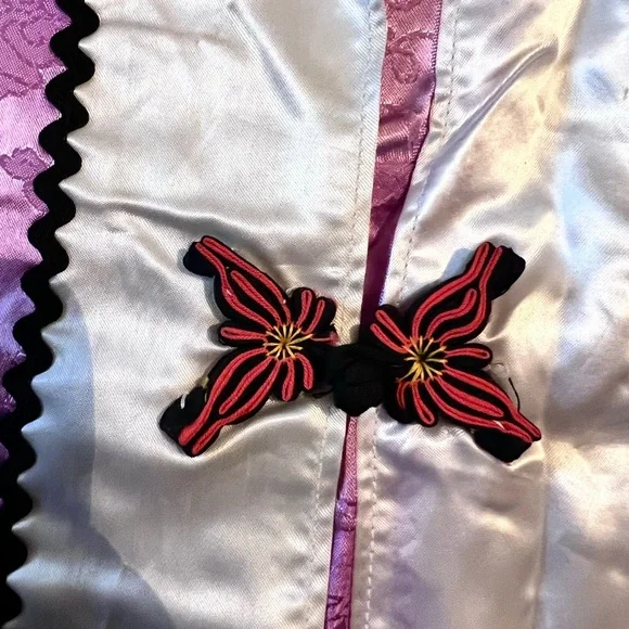 Asian Robe - Picture 6 of 8